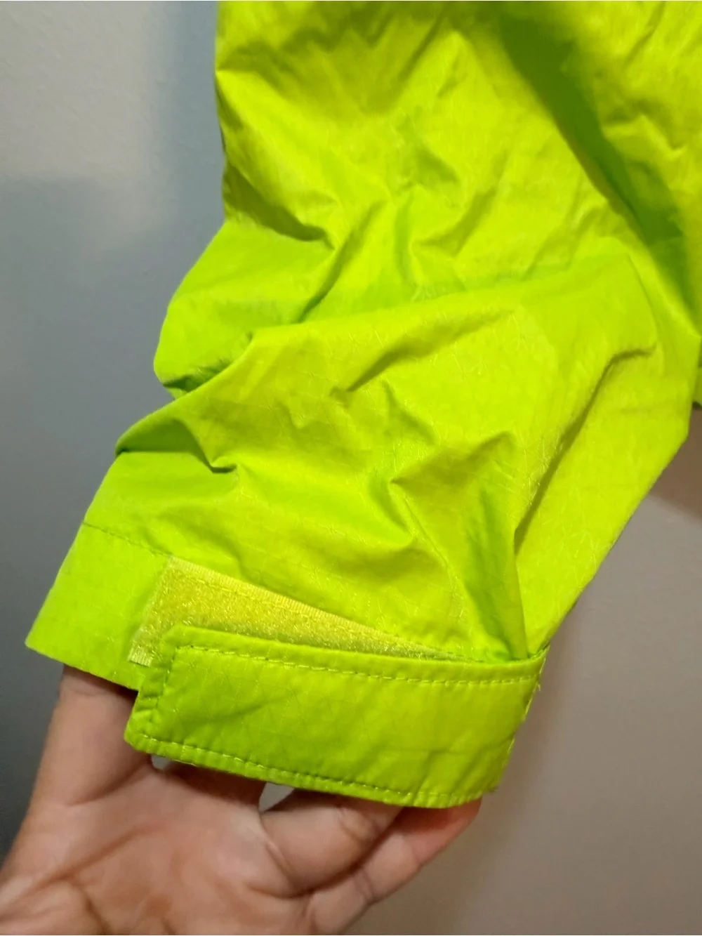 Columbia Bright Green Packable Windbreaker Jacket